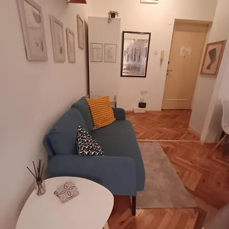 Cosy Jana * Belgrado